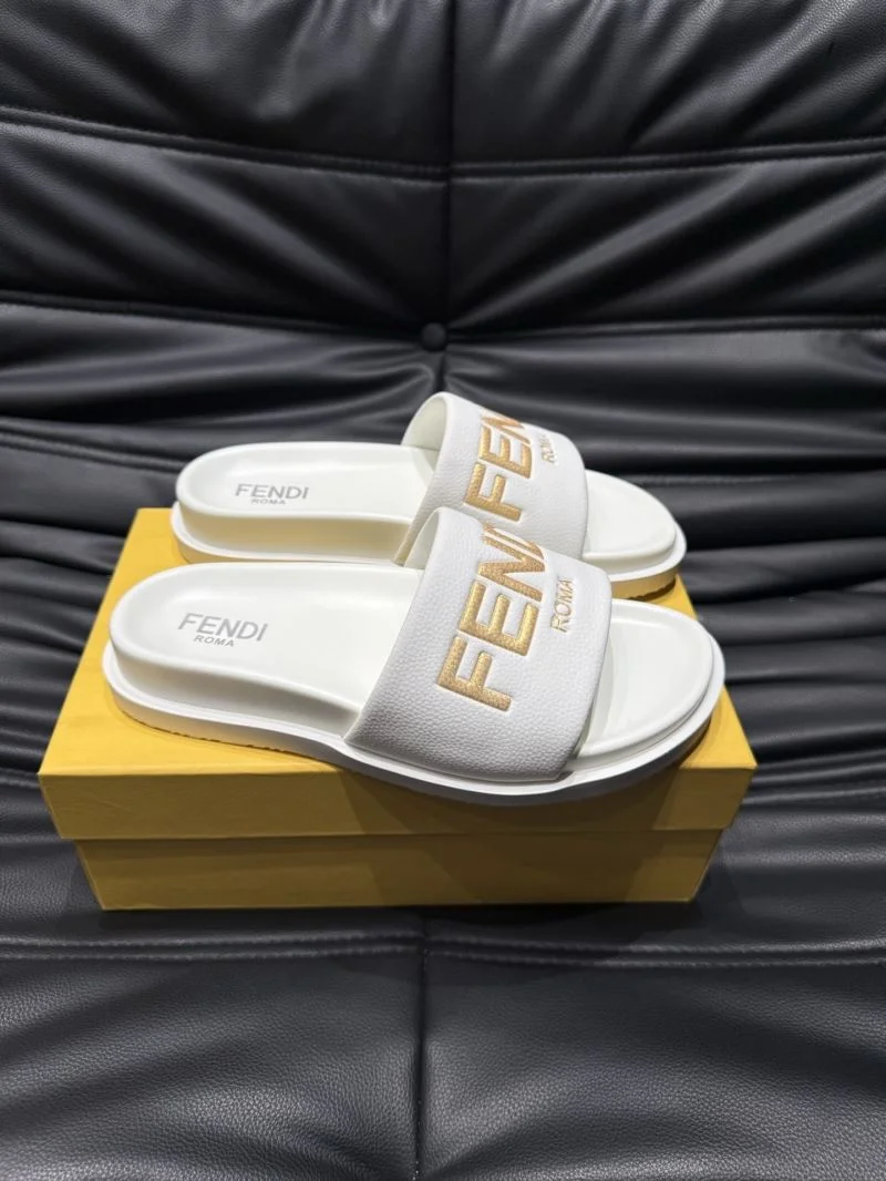 Effortless Fendi Slippers 23178