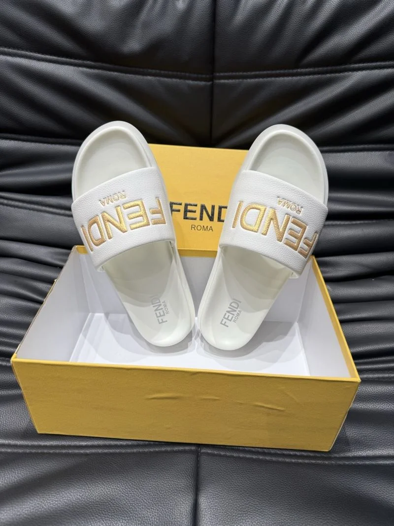 Effortless Fendi Slippers 23178