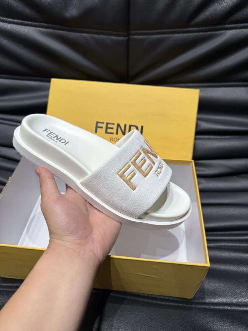 Effortless Fendi Slippers 23178