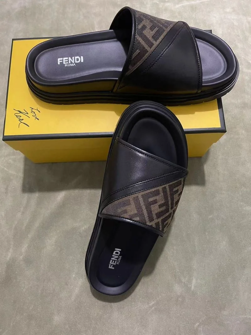 Resilient Fendi Slippers 23509