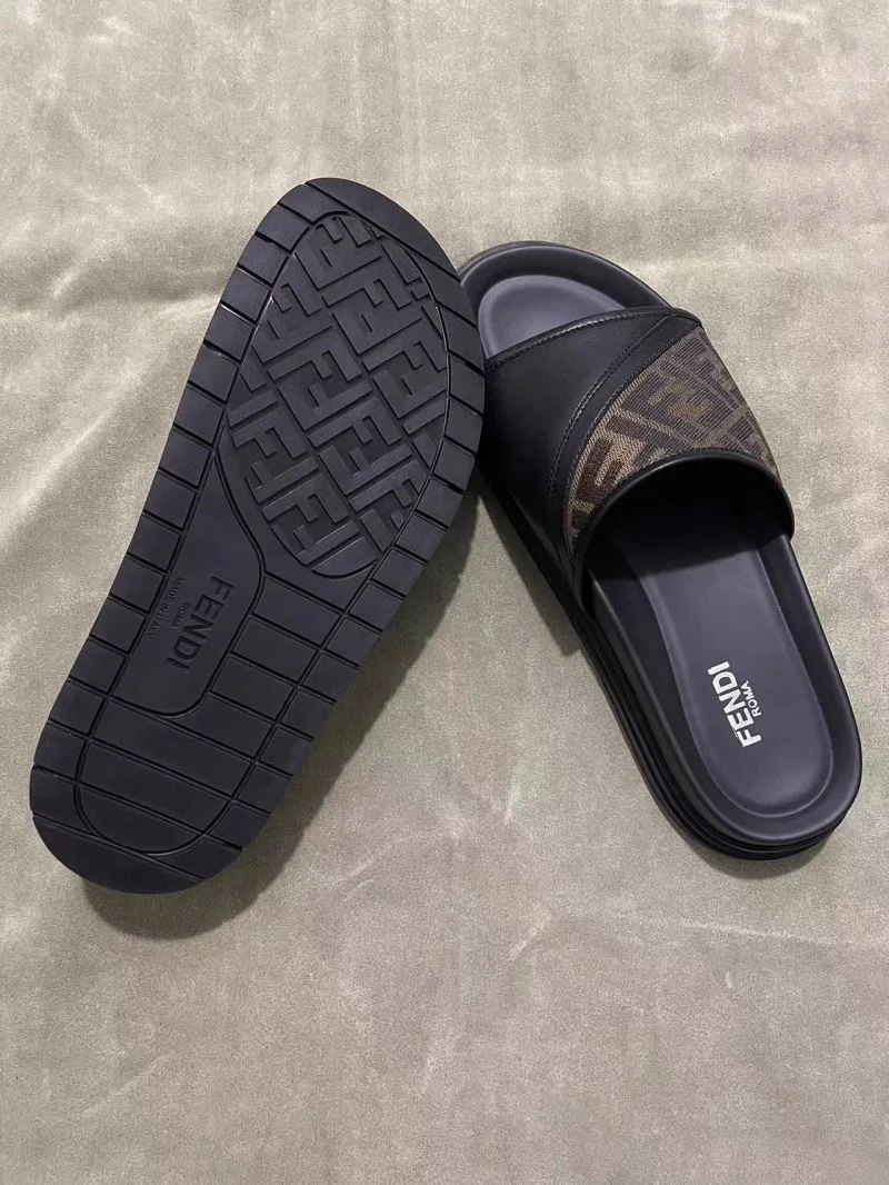 Resilient Fendi Slippers 23509