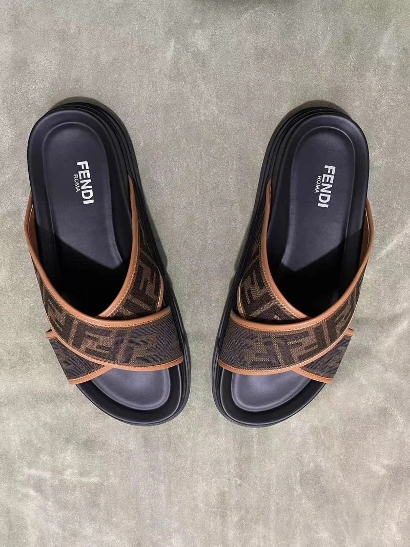 Compact Fendi Slippers 23497