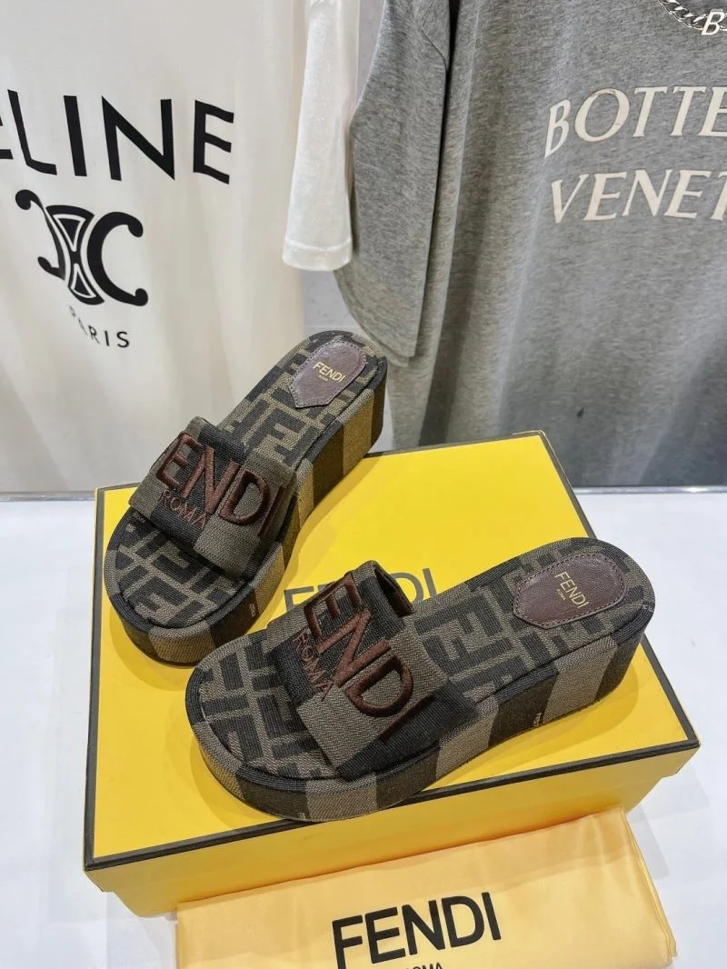 Fendi Slippers GoAnywhere 23501