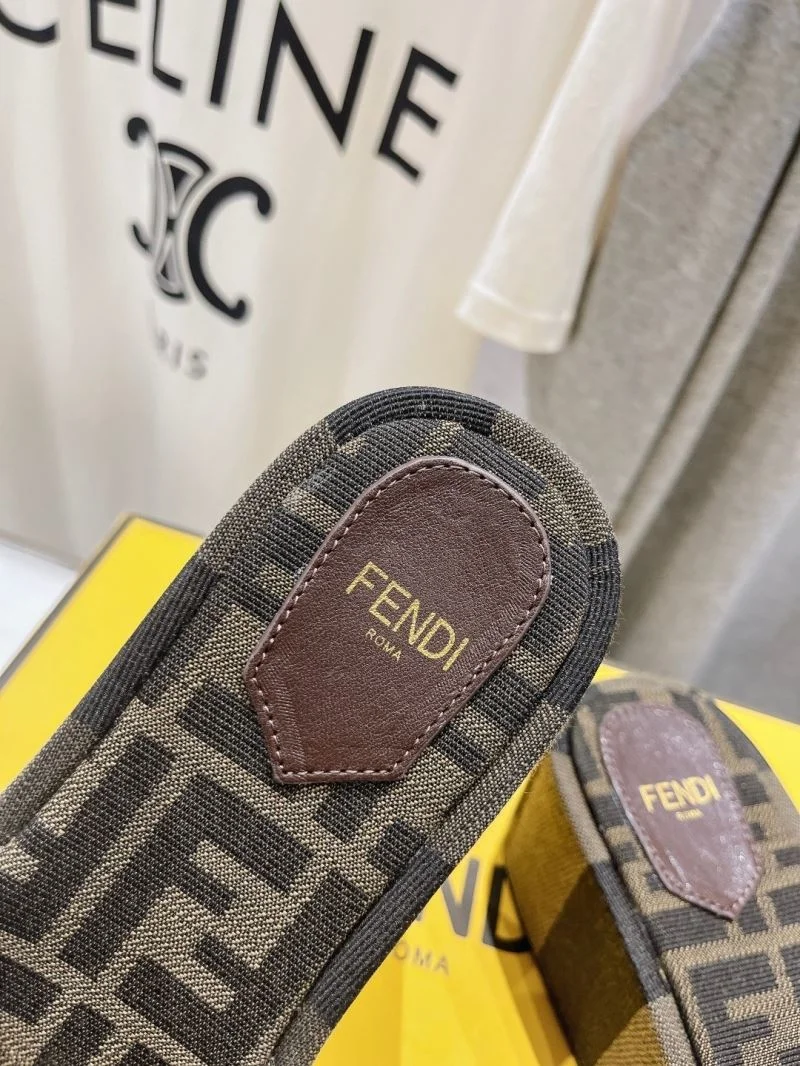 Fendi Slippers GoAnywhere 23501