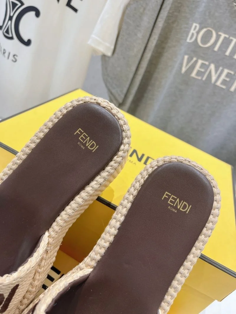 Fendi Slippers SmartChoice 23494