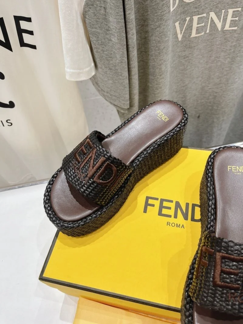 Fendi Slippers Snug 23507
