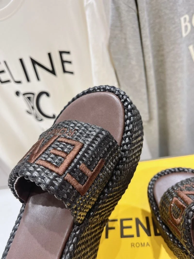 Fendi Slippers Snug 23507