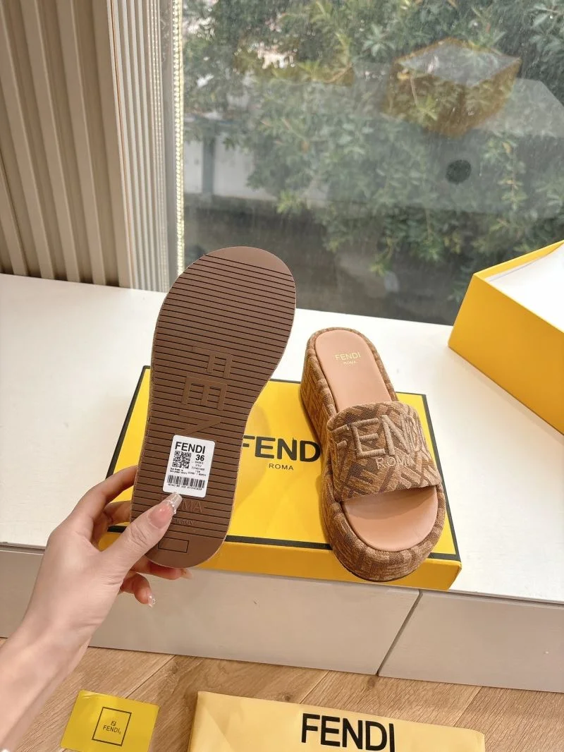 AllSeason Fendi Slippers 23399