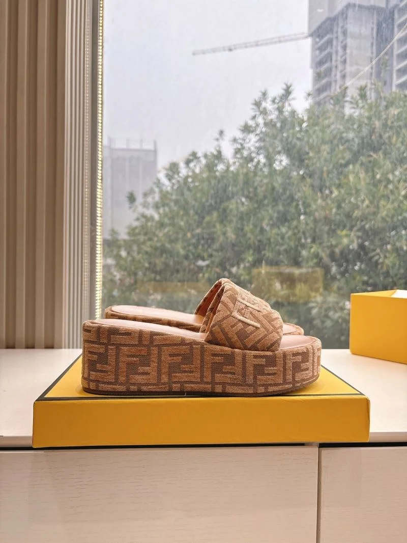 AllSeason Fendi Slippers 23399