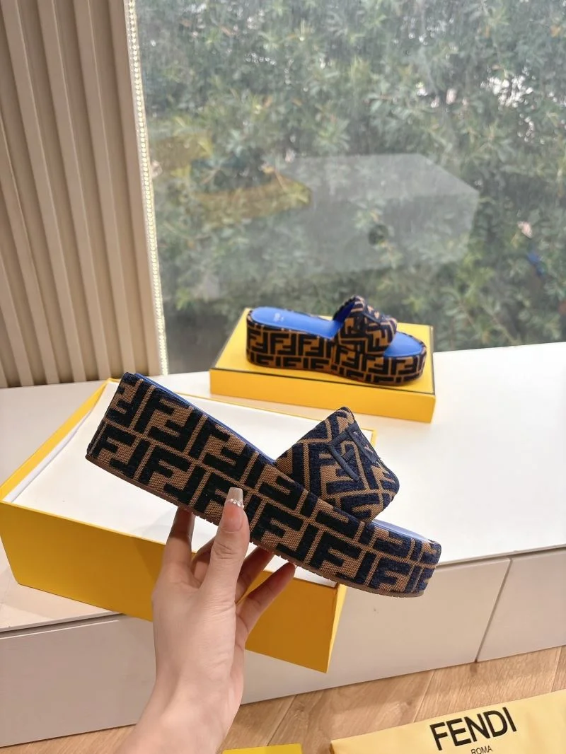 Contemporary Fendi Slippers 23394