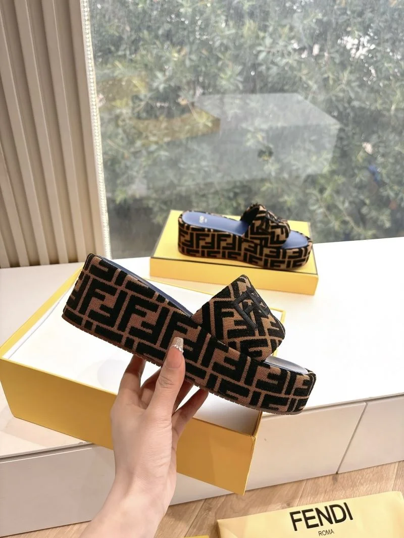 QuickDry Fendi Slippers 23392