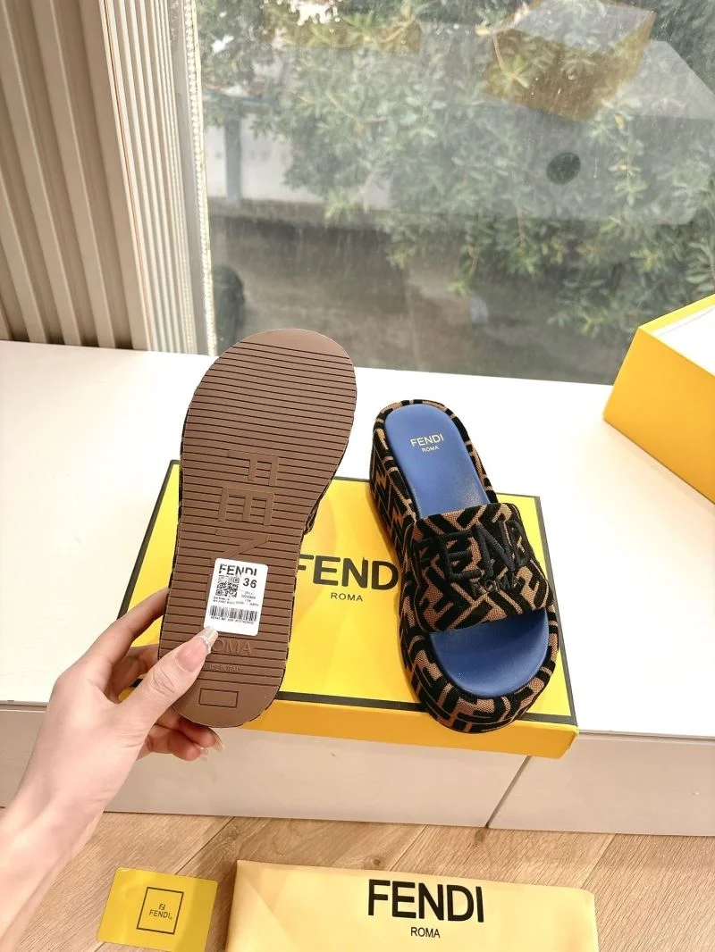 QuickDry Fendi Slippers 23392