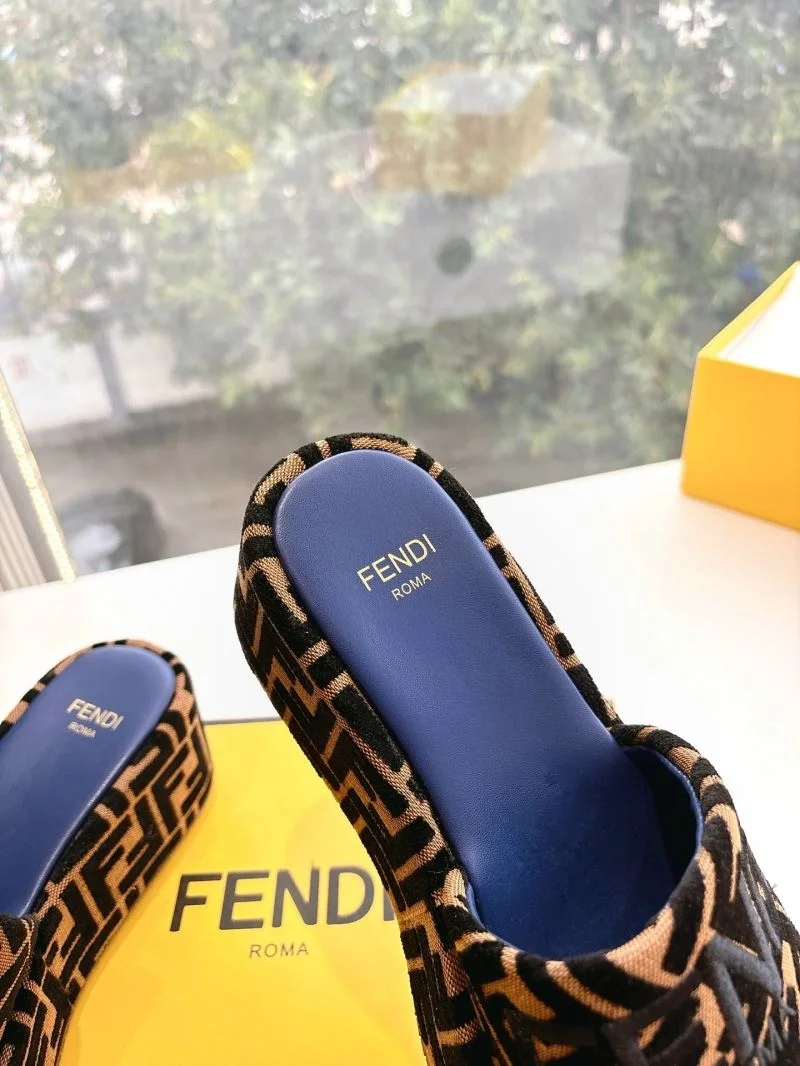 QuickDry Fendi Slippers 23392