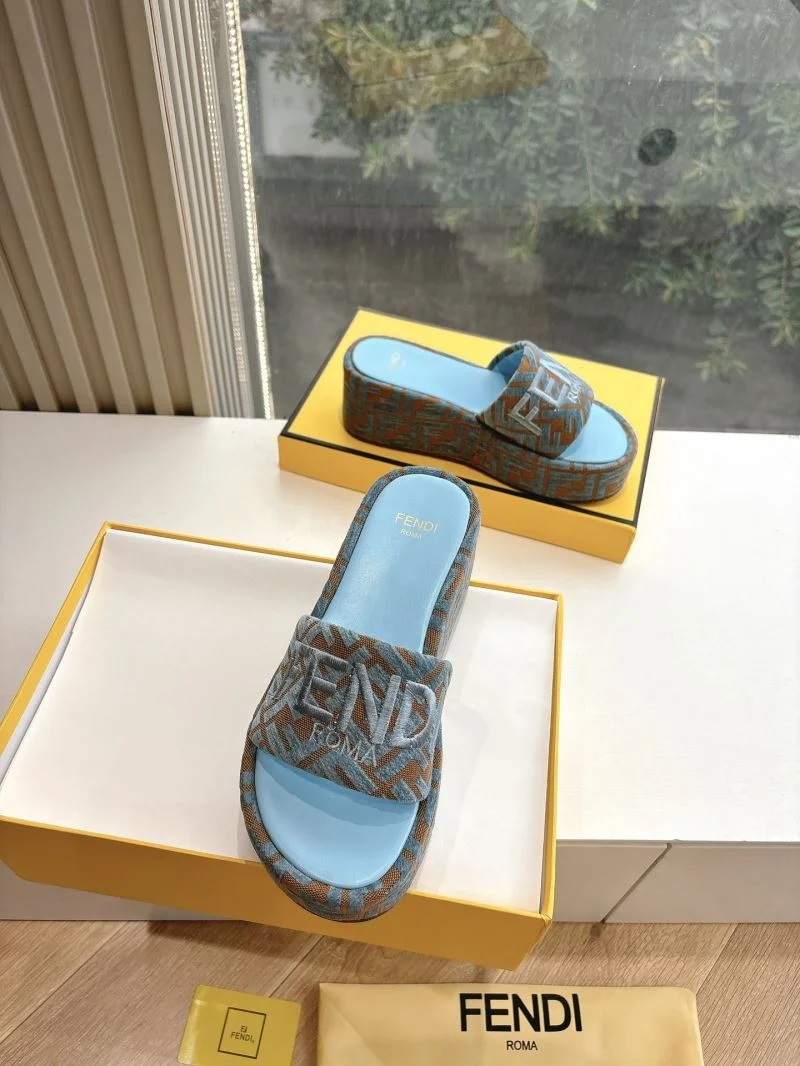 Casual Fendi Slippers 23391