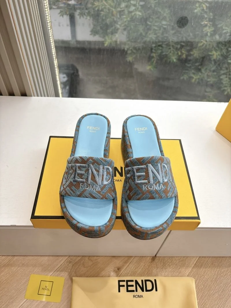 Casual Fendi Slippers 23391