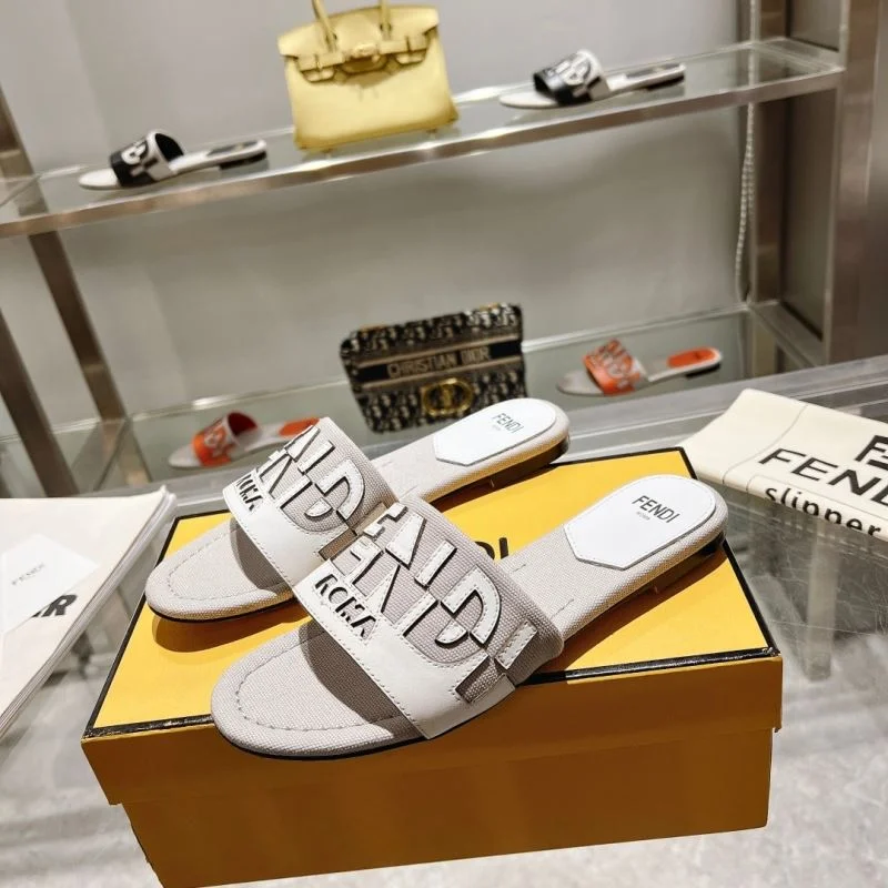 Fendi Slippers Durable 23385