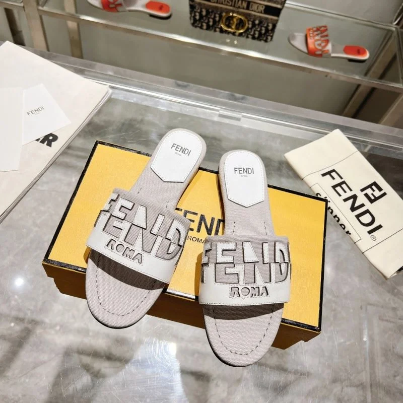 Fendi Slippers Durable 23385