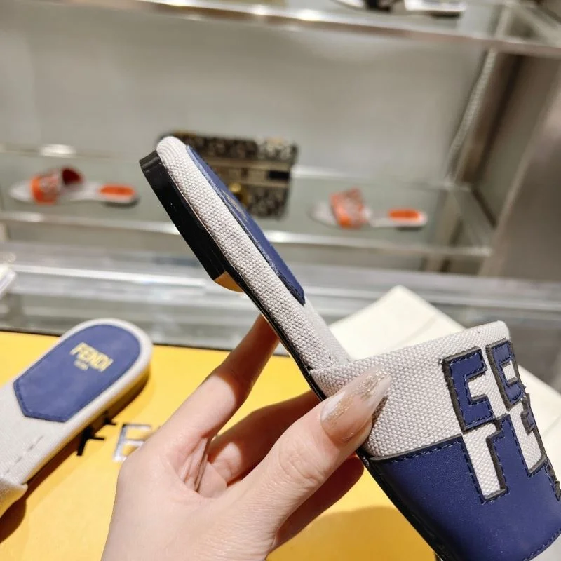 Effortless Fendi Slippers 23387