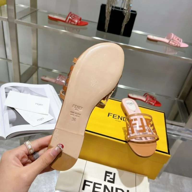 Fendi Slippers Elegant 23374
