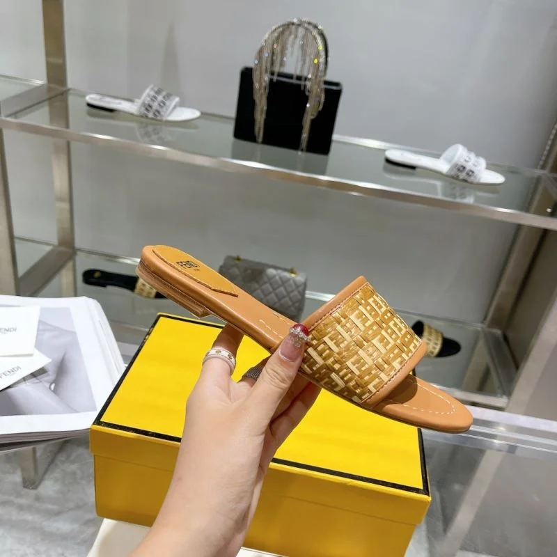Fendi Slippers Comfortable 23372