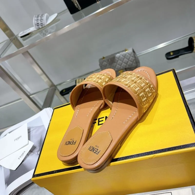 Fendi Slippers Comfortable 23372