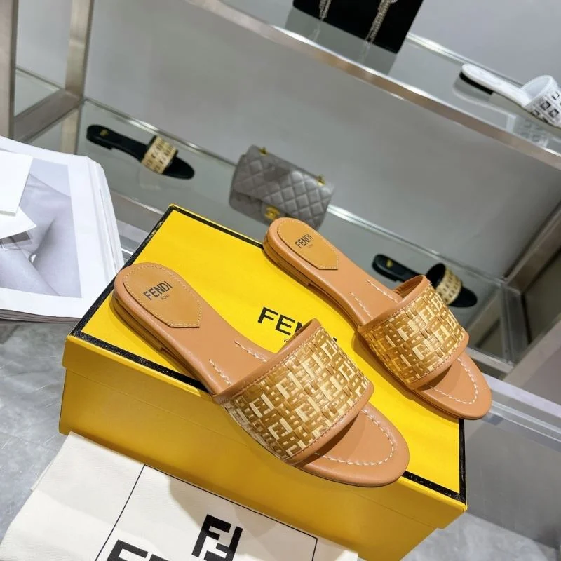 Fendi Slippers Comfortable 23372