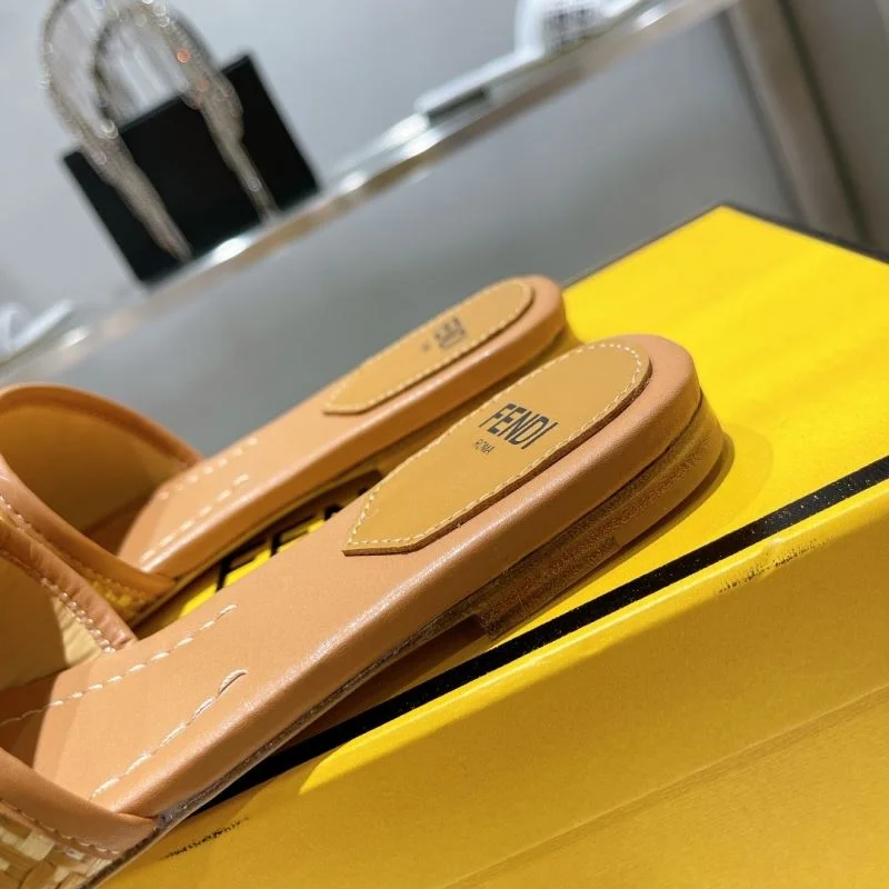 Fendi Slippers Comfortable 23372