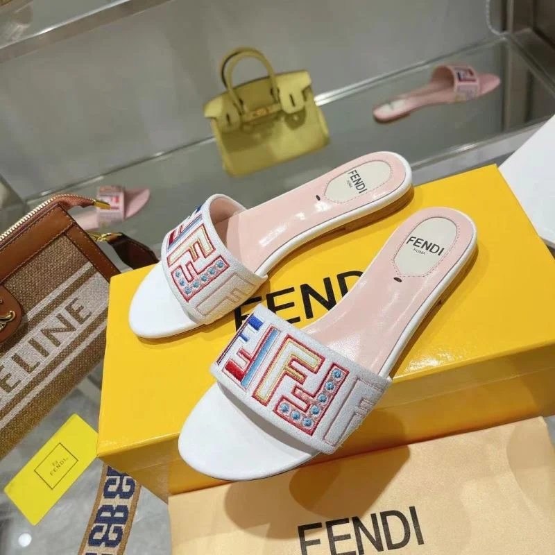Fendi Slippers UrbanStyle 23371