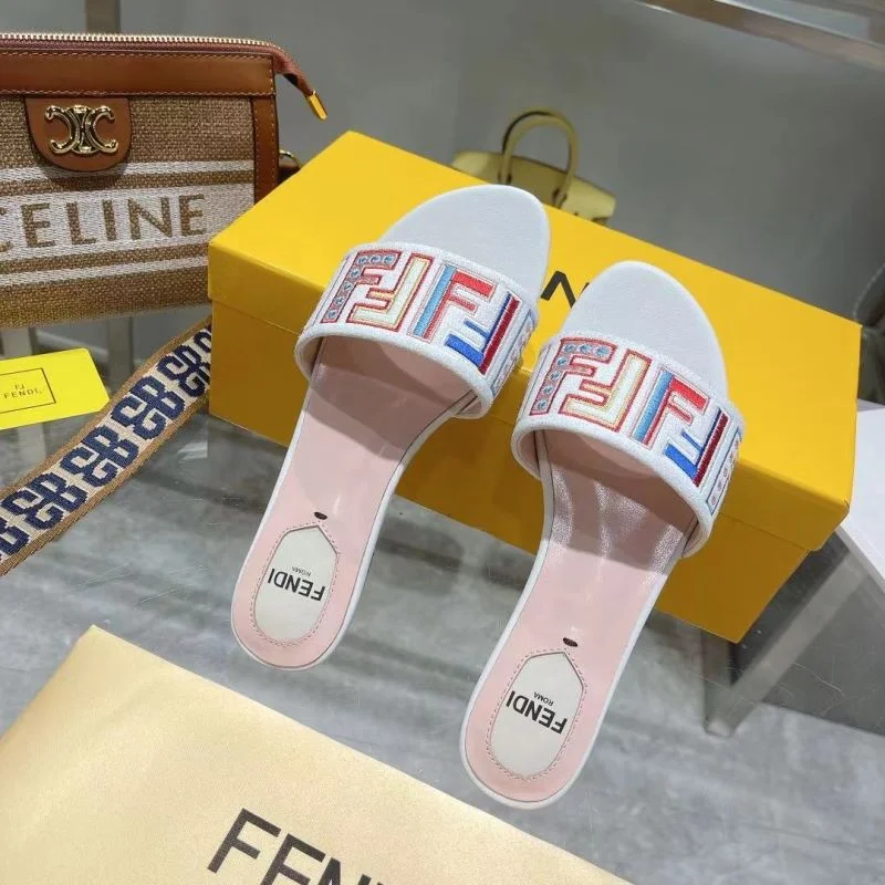 Fendi Slippers UrbanStyle 23371