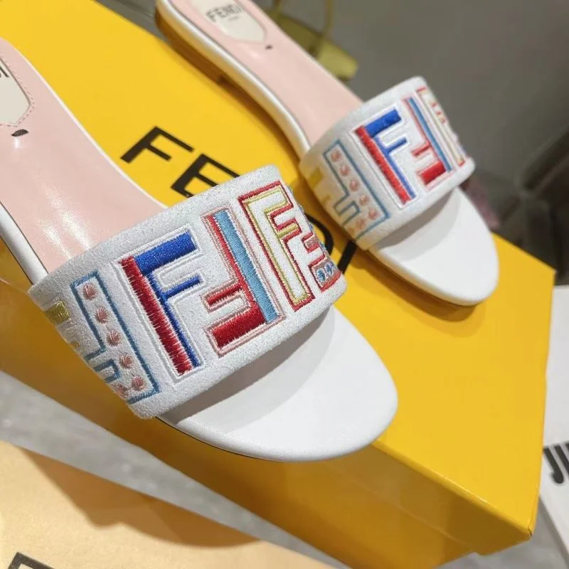 Fendi Slippers UrbanStyle 23371