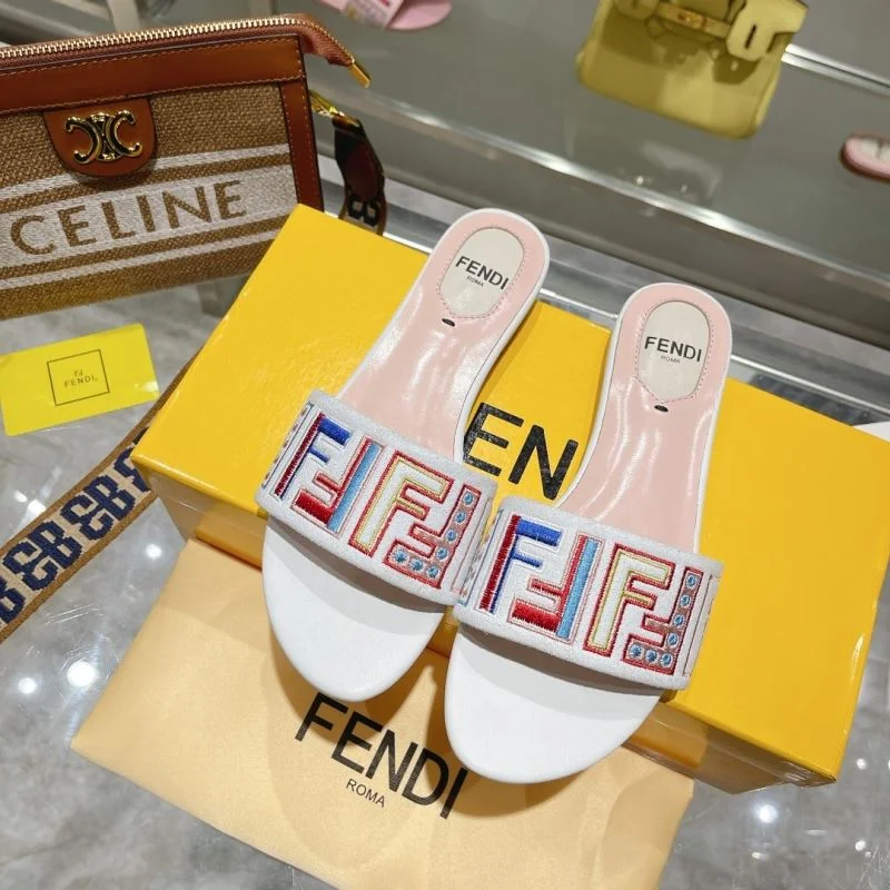 Fendi Slippers UrbanStyle 23371