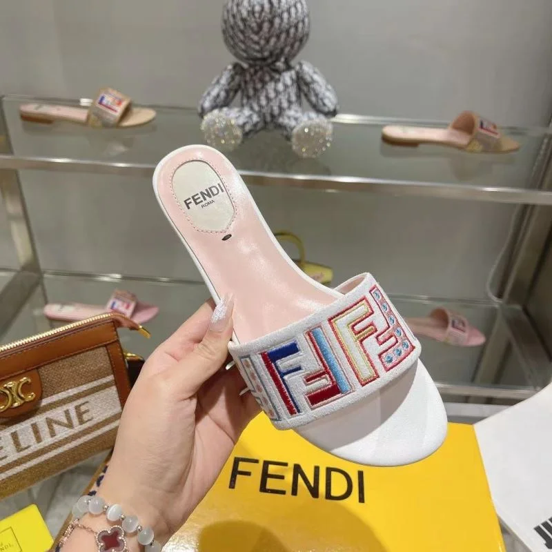 Fendi Slippers UrbanStyle 23371