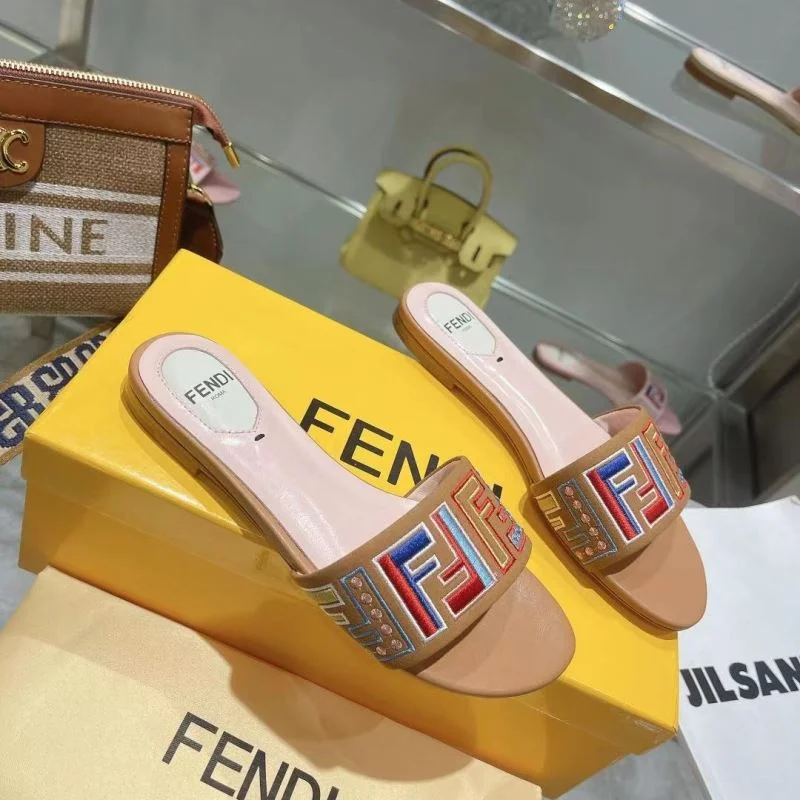 Fendi Slippers Casual 23373