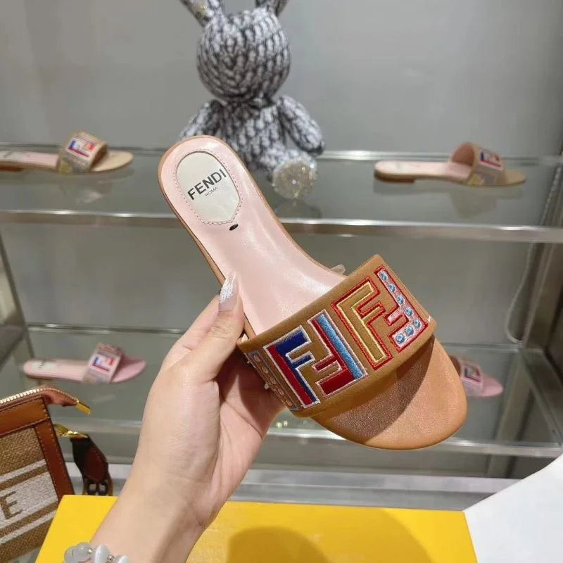 Fendi Slippers Casual 23373