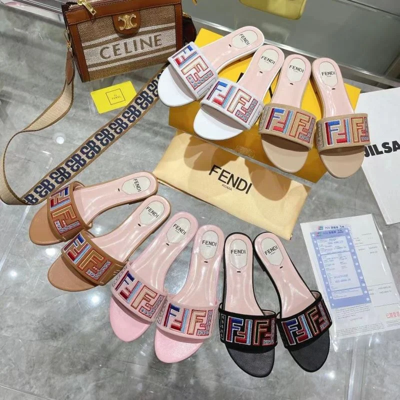 Fendi Slippers UrbanChic 23366