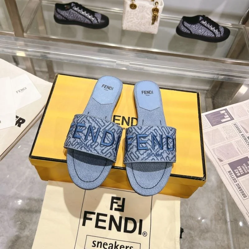 Fashionable Fendi Slippers 23393