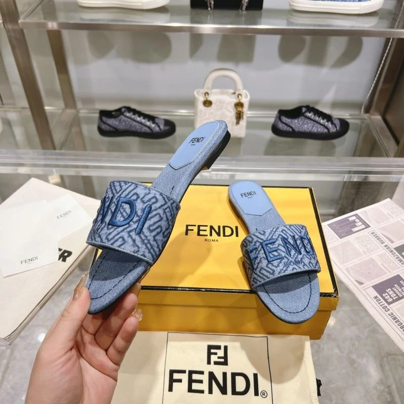 Fashionable Fendi Slippers 23393