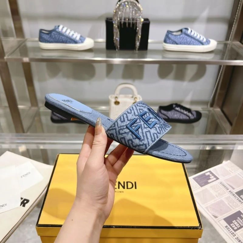 Fashionable Fendi Slippers 23393