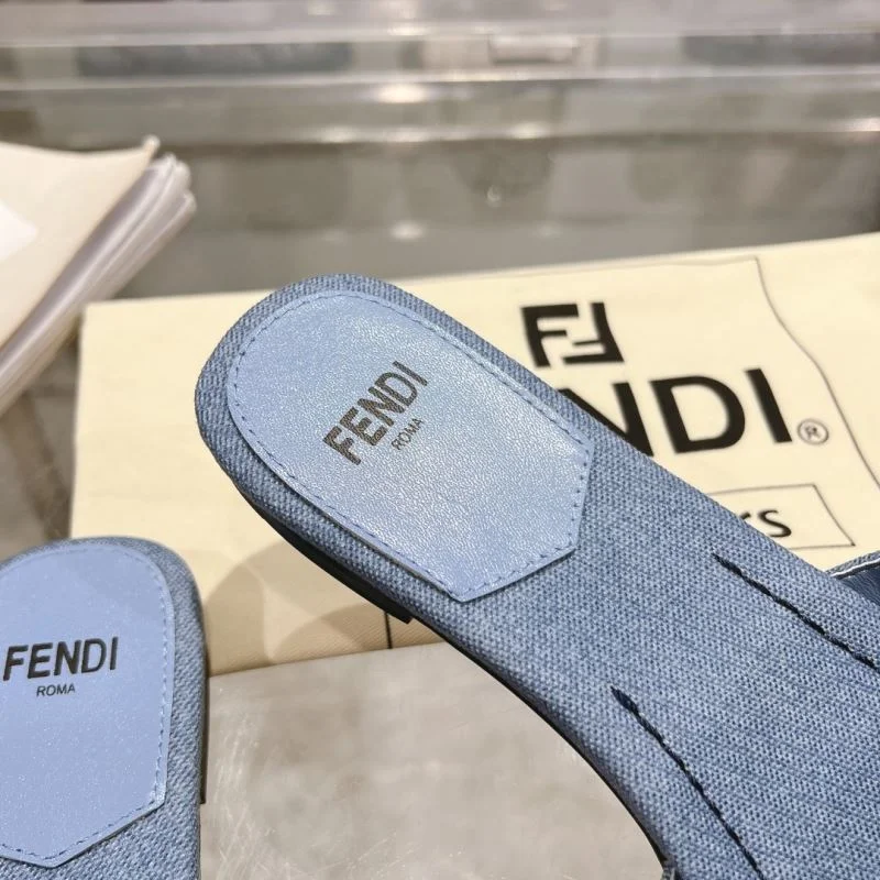 Fashionable Fendi Slippers 23393