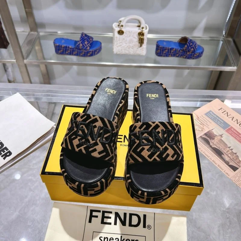 Fendi Slippers UrbanStyle 23362