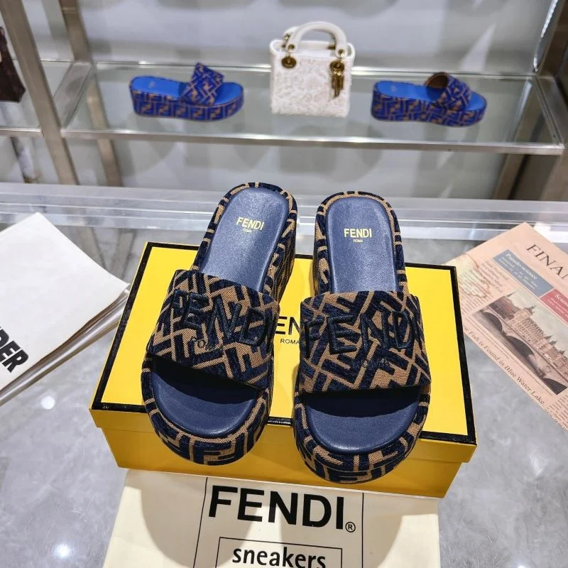 Fendi Slippers Effortless 23363
