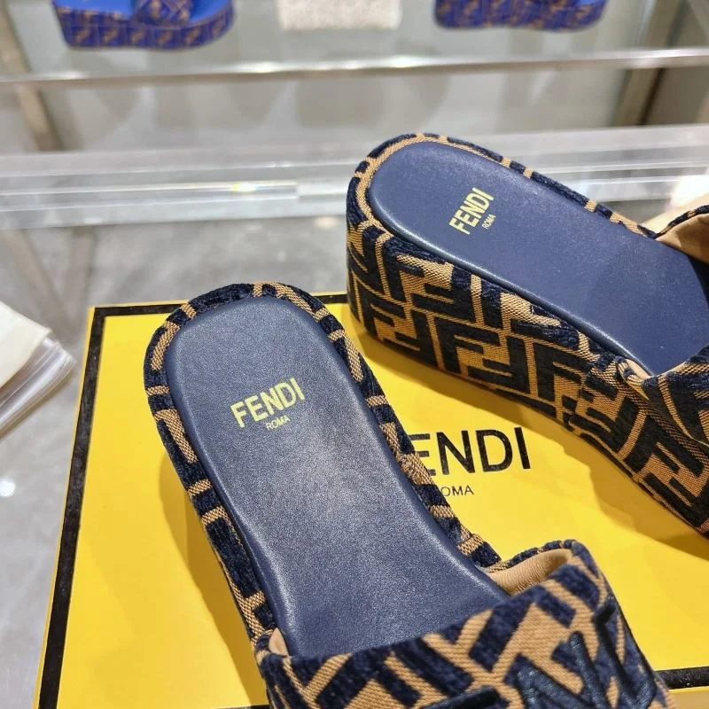 Fendi Slippers Effortless 23363
