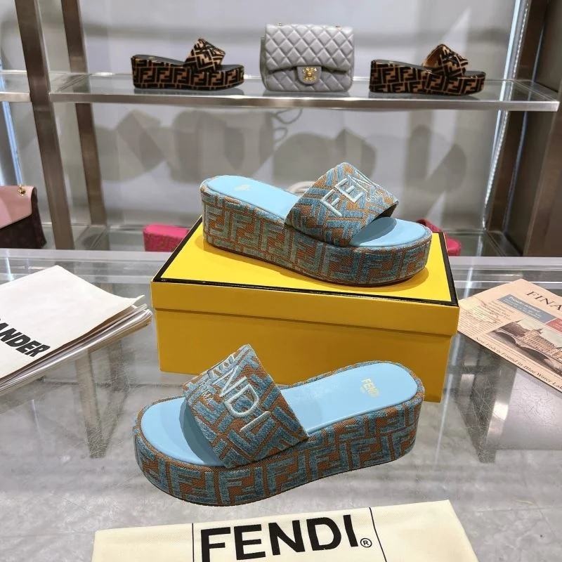 Timeless Fendi Slippers 23365