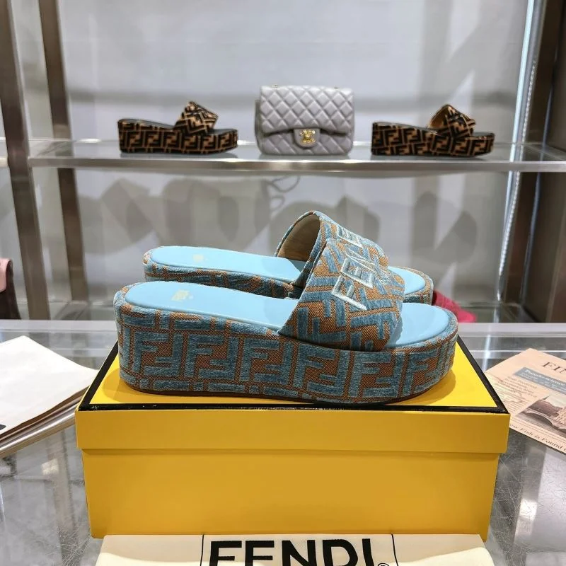 Timeless Fendi Slippers 23365