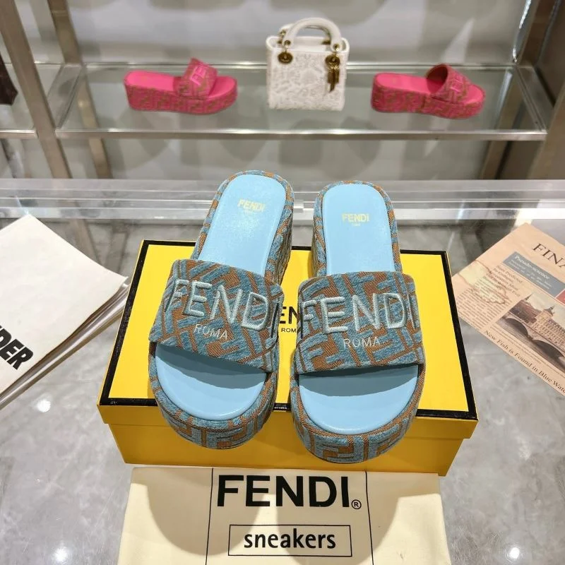 Timeless Fendi Slippers 23365