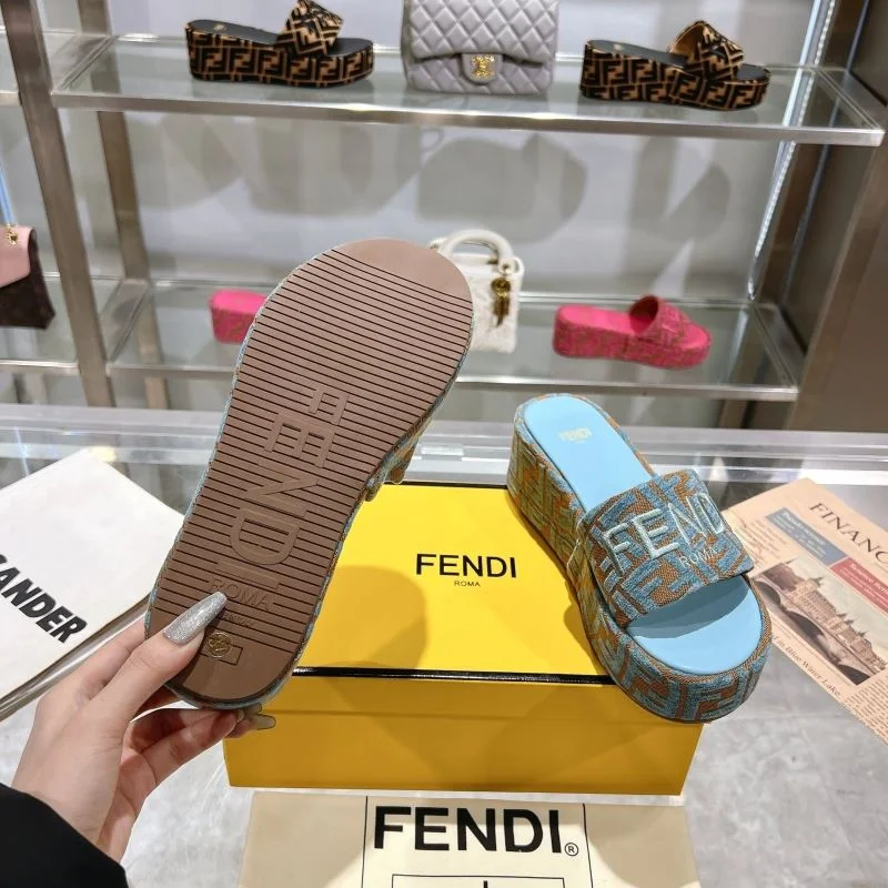 Timeless Fendi Slippers 23365