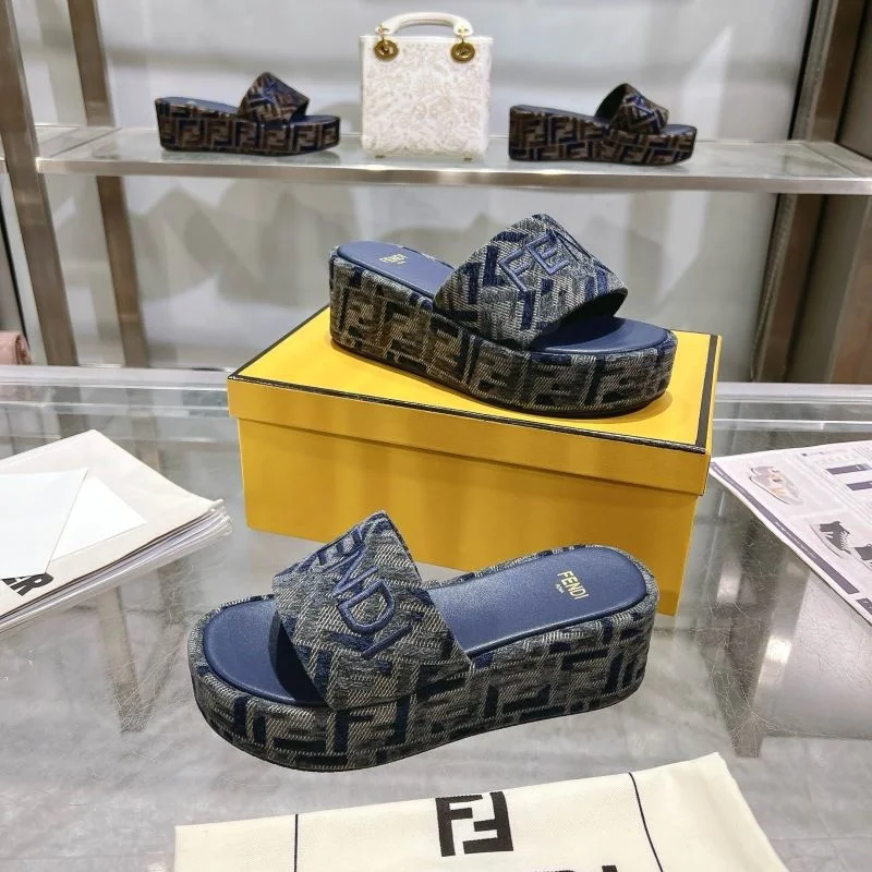 Fendi Slippers Comfortable 23359