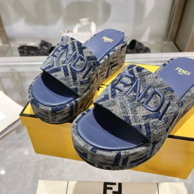 Fendi Slippers Comfortable 23359