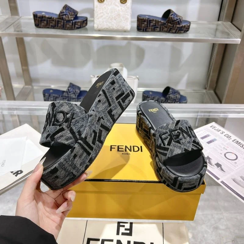 Fendi Slippers Thermal 23356