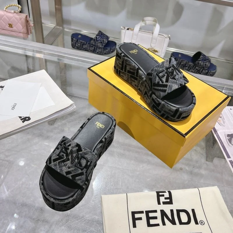 Fendi Slippers Thermal 23356
